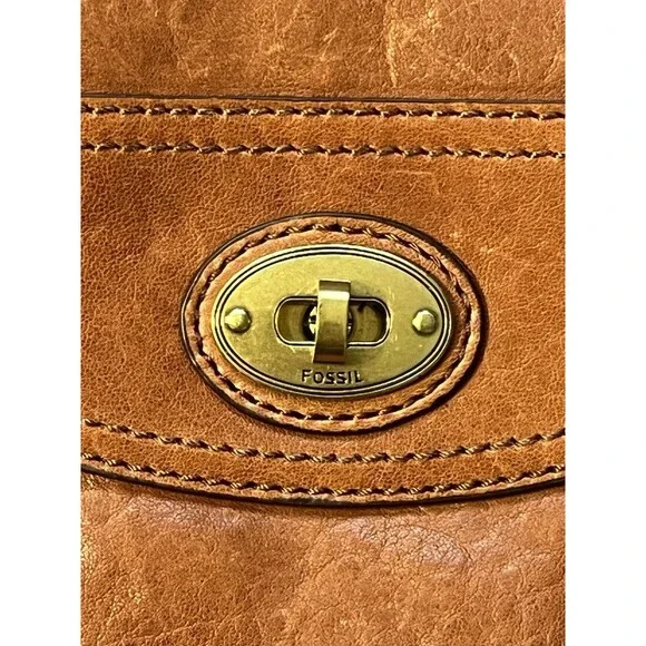 1954 FOSSIL Long Live Vintage Leather Crossbody Purse w/Key - Picture 4 of 11